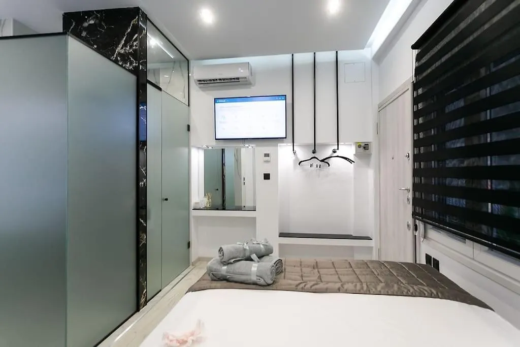 Μarble Suite. 40Sqm Center. Gas Heating. Private Entrance.Secured24H Thessaloniki 0*,  Greece