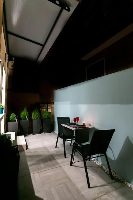 Μarble Suite. 40Sqm Center. Gas Heating. Private Entrance.Secured24H Thessaloniki 0*,