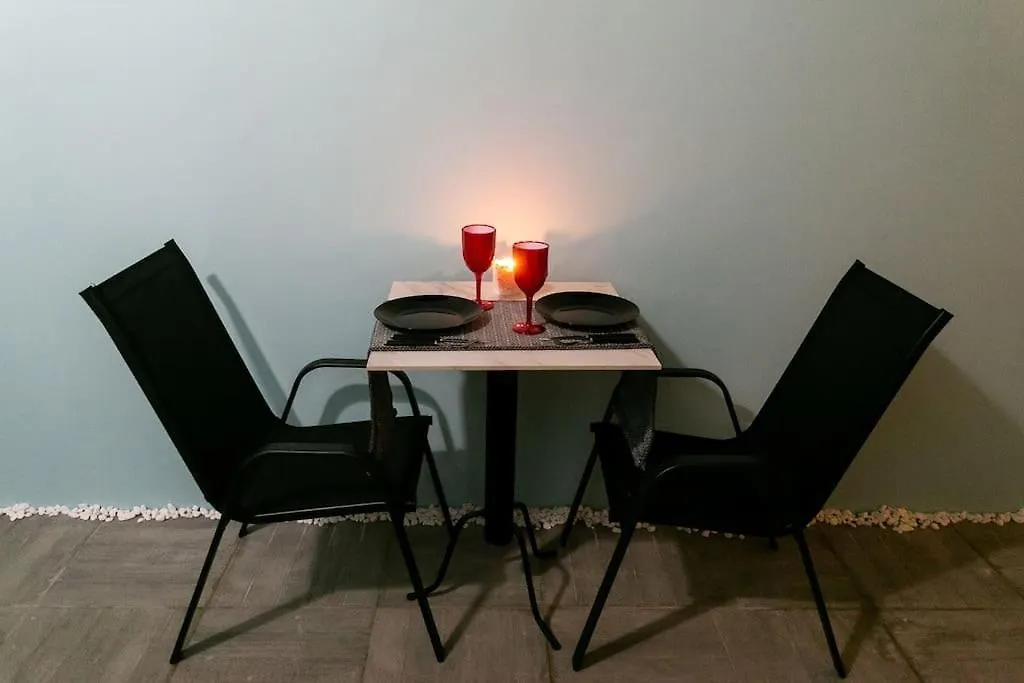 Μarble Suite. 40Sqm Center. Gas Heating. Private Entrance.Secured24H Thessaloniki 0*,